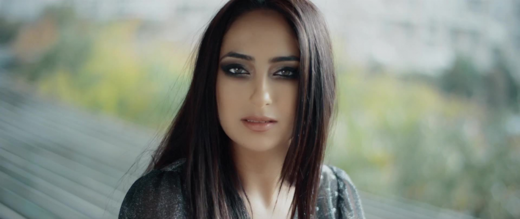 Rihanna a fost la un pas să se cupleze cu Costache, care a cucerit-o cu o ciocolată