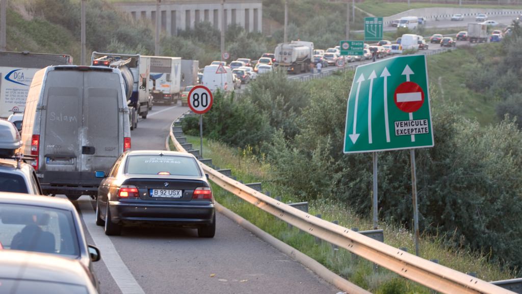 De ce, la un moment dat, guvernanții au fost tentați să micșoreze lefurile