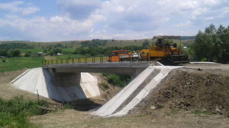 În cadrul PNDL II au fost semnate 11 contracte în 9 localități din județ