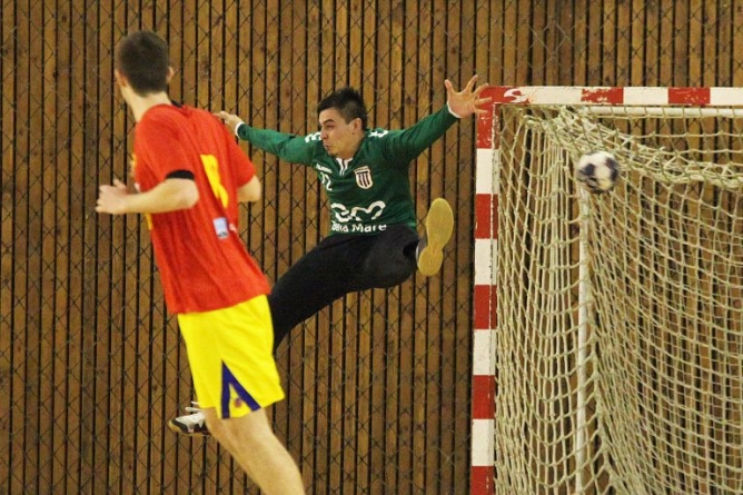 Handbal masculin. CS Minaur II – CSU Cluj: 35-30 (17-12)