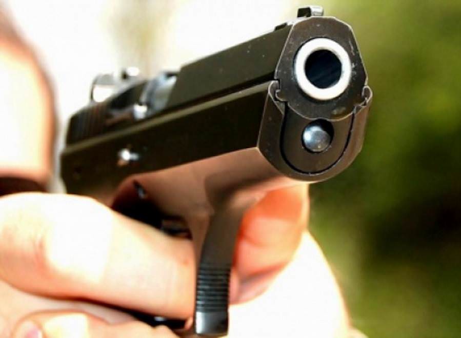 Viața de noapte din Baia Mare include „pliculețe” și  chiar arme