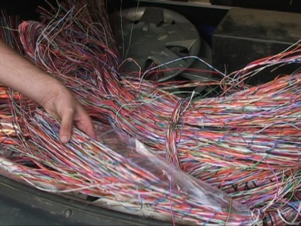 O metodă atipică de extindere a telefoniei fără fir în zona Șomcuta: se fură cablul
