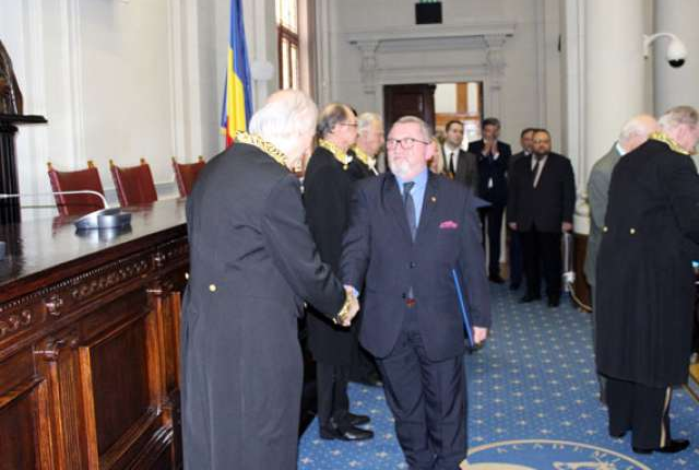 Nicolae Iuga, premiat de Academia Română