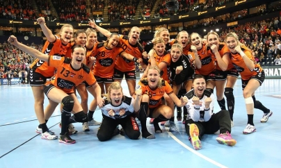 Podiumul CM de handbal feminin: Franța, Norvegia, Olanda
