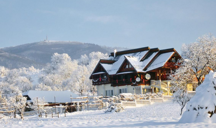 La pensiuni, sejururile de revelion au același preț ca anul trecut