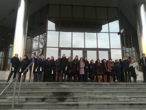 Protest al judecătorilor în fața Tribunalului Maramureș
