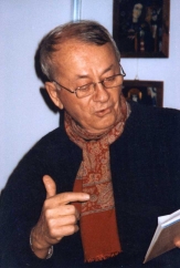 A murit poetul și traducătorul Radu Cârneci