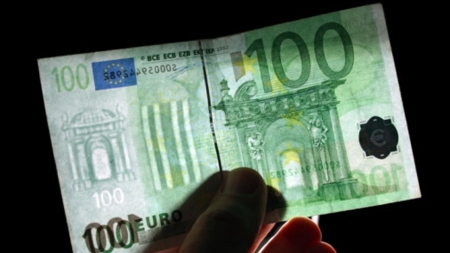 Prinși după ce au pus în circulație bani falși în Maramureș