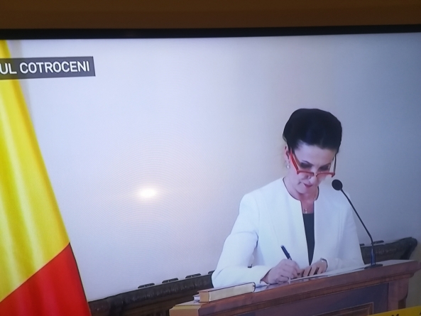 Ministrul Sorina Pintea a depus jurământul. ”Trebuie să punem pacientul în centrul sistemului”