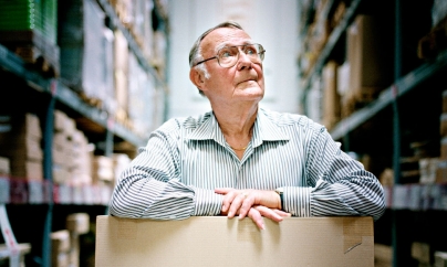 Fondatorul imperiului Ikea a murit. Când era de-o șchioapă le vindea vecinilor chibrituri și semințe
