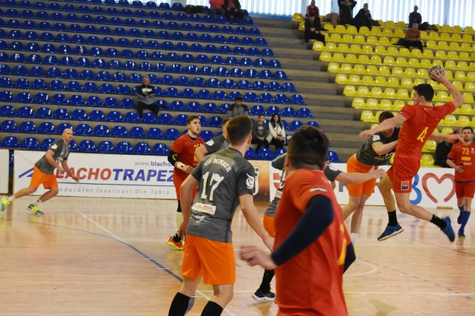 La amicale, handbaliștii de la Minaur stau foarte bine