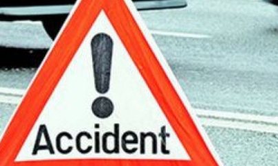 Derapaj cu răsturnare: plonjon cu mașina într-un canal de irigație