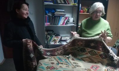 Un covor de-o vârstă cu Marea Unire a fost donat Muzeului de Etnografie