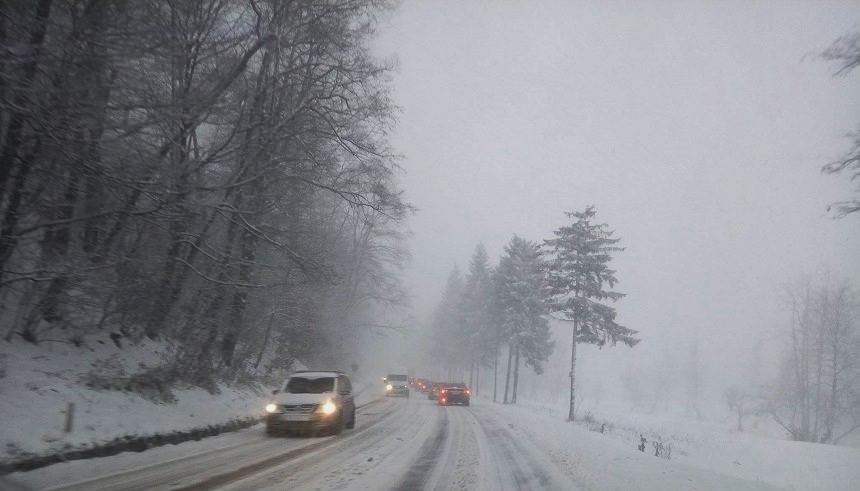 Vizibilitate redusă în Pasul Prislop
