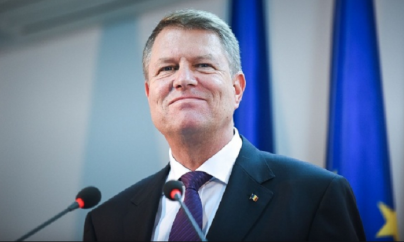Președintele Klaus Iohannis a fost bătut în direct. Află cum și de către cine (VIDEO)