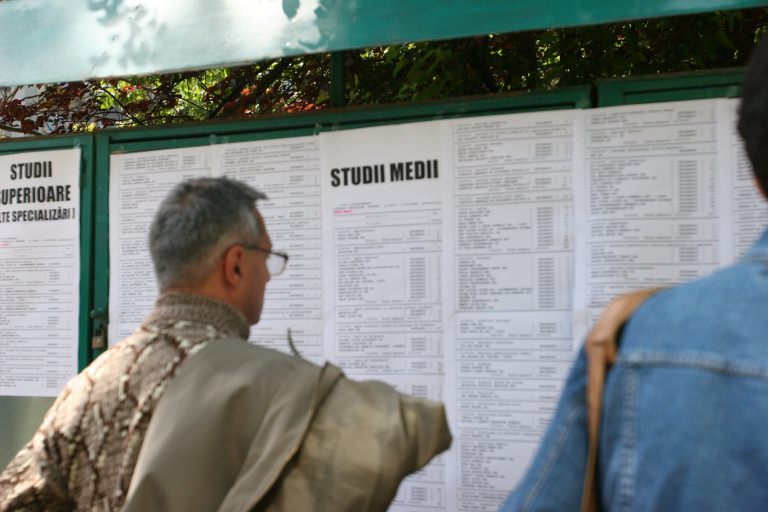 Aproape 500 de locuri de muncă disponibile în Maramureș prin AJOFM