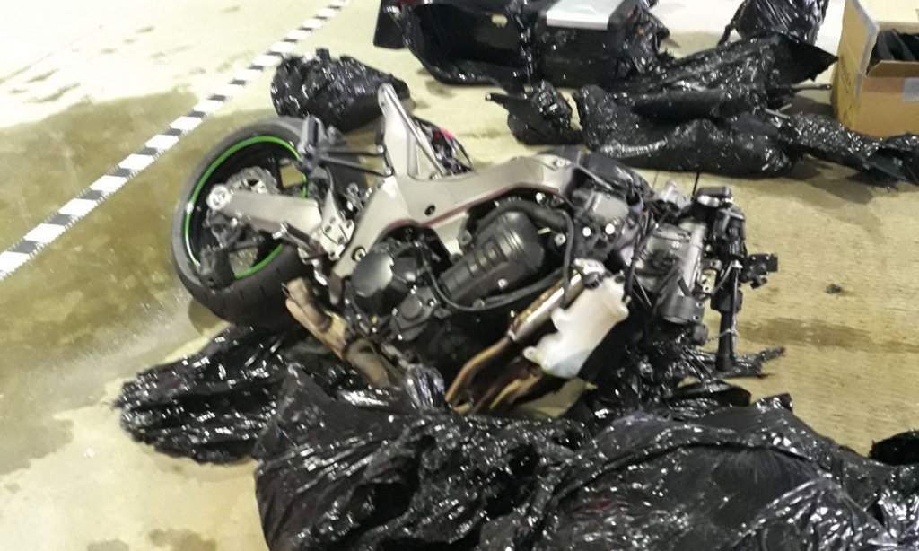 Patru motociclete furate – inclusiv un Harley Davidson – demontate și îndesate într-un microbuz