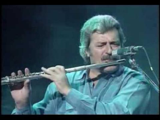 Unul dintre fondatorii celebrei trupe The Moody Blues a plecat în noaptea de satin alb