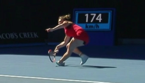 Îngrijorare pentru Simona Halep și cea mai frumoasă lovitură de la Australian Open (VIDEO)