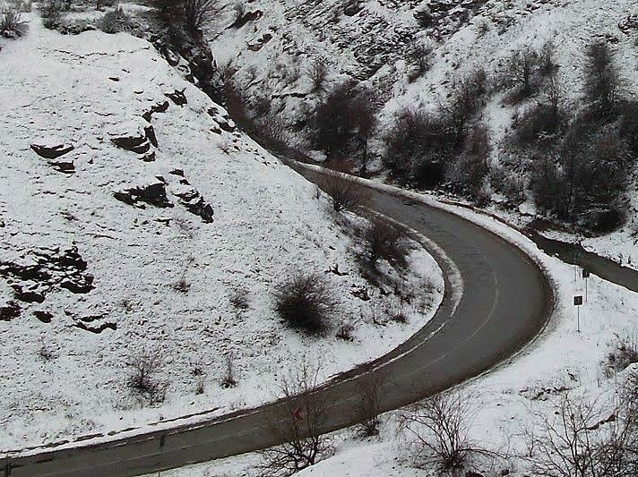 De la limita localității Baba spre Sălaj, DJ 109F  este închis circulației rutiere