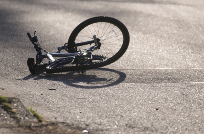 Alaltăieri – un biciclist omorât; ieri – unul rănit