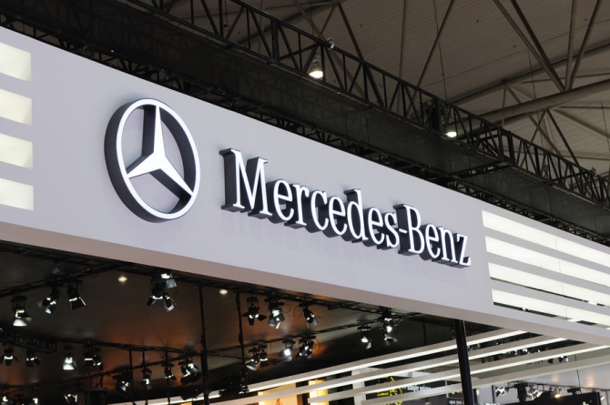 După Volkswagen și Mercedes are probleme cu trucarea emisiilor de noxe