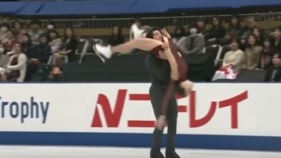 O pereche de patinatori de la JO de iarnă schimbă o figură din program, considerată prea… sugestivă (VIDEO)