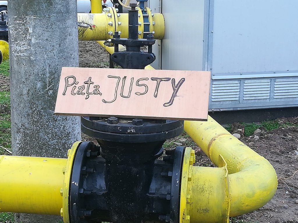Sedusă și abandonată, ca la piață. Piața Justy