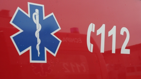 Accident rutier în Borşa; o șoferiță în vârstă de 20 de ani a fost transportată la spital