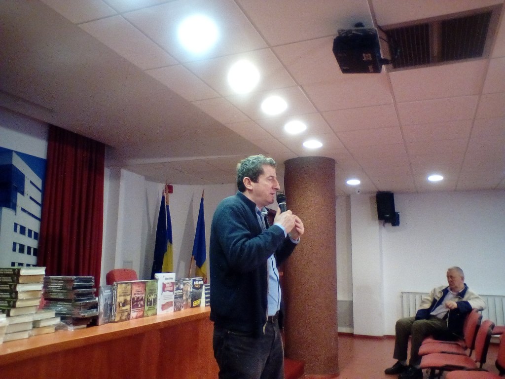 Gazetarul Grigore Cartianu le-a vorbit băimărenilor despre decembrie 1989: ”O lovitură de stat instrumentată de ruși”