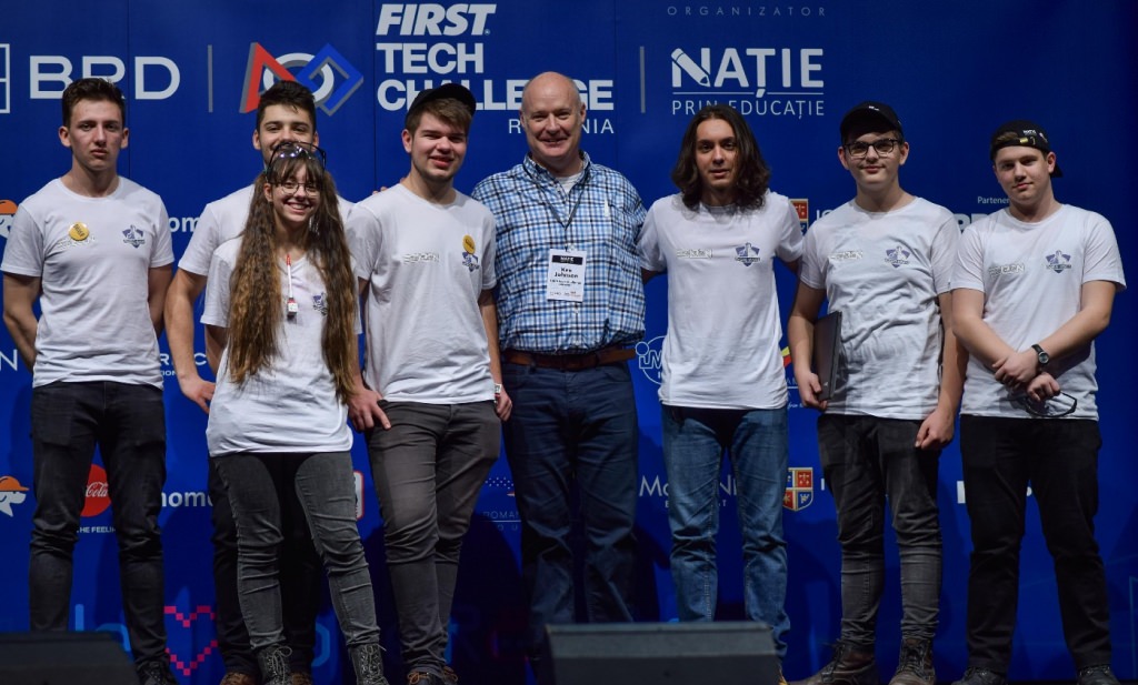 Robotul „recuperator de relicve” al liceenilor de la „Lucaciu”, calificat în faza finală a First Tech Challenge (GALERIE FOTO și VIDEO)