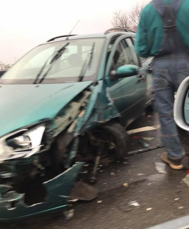 Accident și blocaj pe podul de peste Săsar din zona RFN, pornite de la o țigară (GALERIE FOTO)
