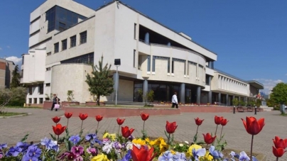 Eveniment de cultură special: În Baia Mare la Biblioteca Județeană, lansare de carte semnată de Iacob Oniga, ”Trăiri uitate pe raftul vieții”, în 22 septembrie