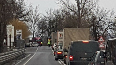 Blocaj rutier spre Șomcuta Mare, din cauza unui accident cu trei răniți
