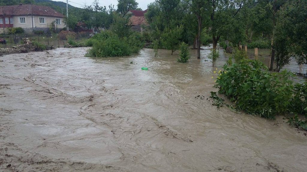Avem cod portocaliu de inundații în județ