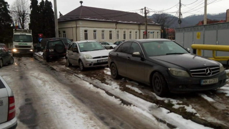 Au început parcările în defrișata Piață 1 Iunie din Baia Mare