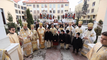 Procesiune din Parohia Săcel  la hramul Catedralei Mitropolitane din Cluj-Napoca