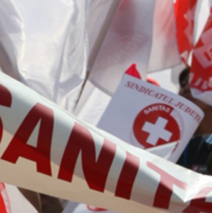 Angajații din asistență socială cer deblocarea posturilor vacante. Sanitas amenință cu declanșarea conflictului de muncă