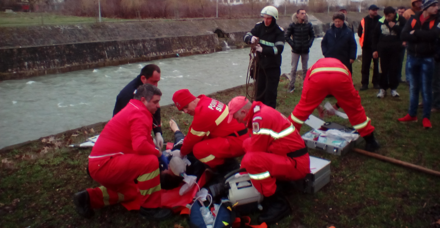 Epilog la scandalul de pe malul Săsarului: victima, între viață și moarte; suspecții la psihiatrie Sighet