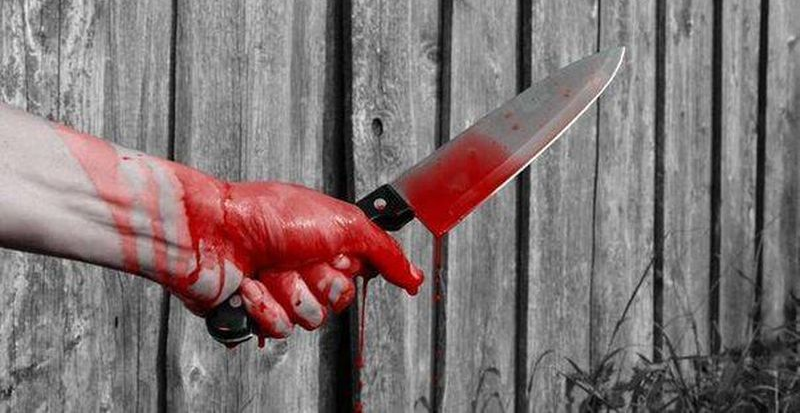 Tânără înjunghiată în gât de fostul concubin