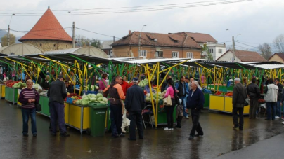 Percheziții în zona pieței din Baia Mare