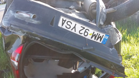 Victima unui accident rutier cere ajutor pentru reconstituirea celor întâmplate