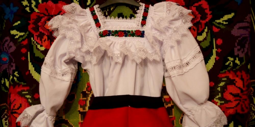 Până și hoții pun mare preț pe costumele populare