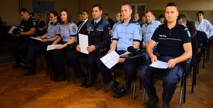 Mulțumim din inimă polițiștilor; și un pic din… pungă