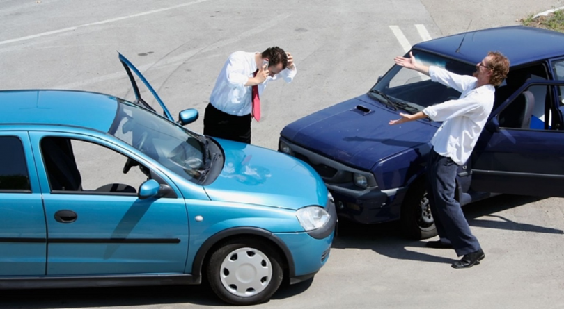 După tamponări, i-au găsit cu alcool la bord