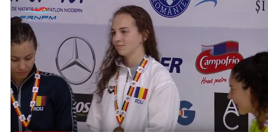 Doris Pusztay, două medalii de aur și un bronz la Campionatele Internaționale de înot ale României