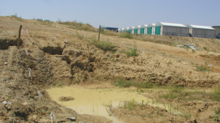 Alunecările de teren de la depozitul ecologic de la Sârbi s-au extins și pe teritoriul comunei (GALERIE FOTO)