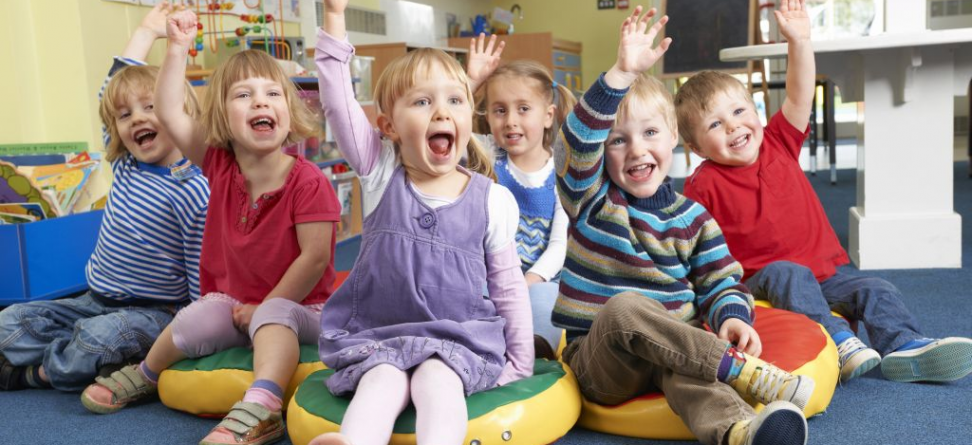 Ministerul Educației anunță câte grădinițe rămân deschise în țară pe perioada vacanței de primăvară. Lista grădinițelor pe județe