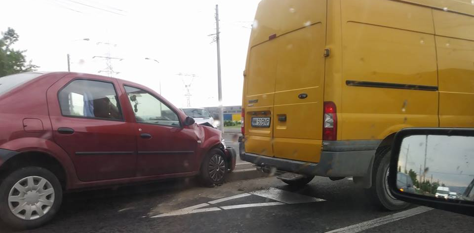 Giratoriu mic, accident mic