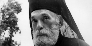 Nouă sfaturi pentru rețeta fericirii de la Părintele Nicolae Delarohia